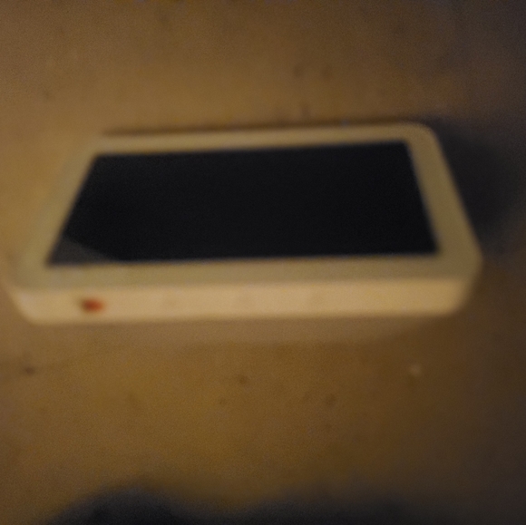 Amazon echo 5 - Picture 1 of 3